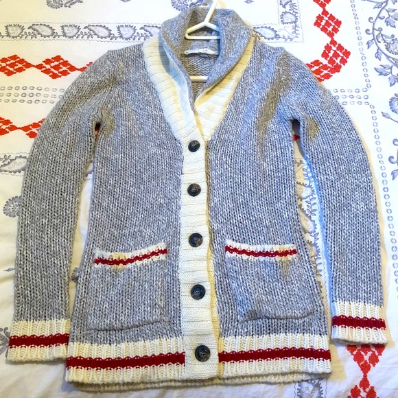 Roots inspired Cardigan - Picture 1 of 5